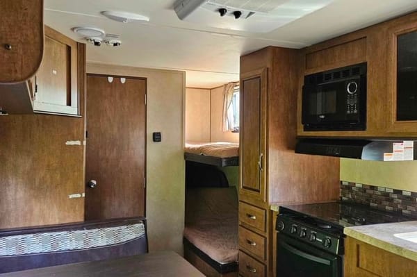 Trailer Swift