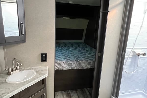 Brandon’s 2022 Grand Design Transcend Xplor 321BH