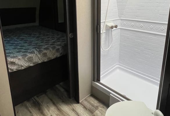 Brandon’s 2022 Grand Design Transcend Xplor 321BH