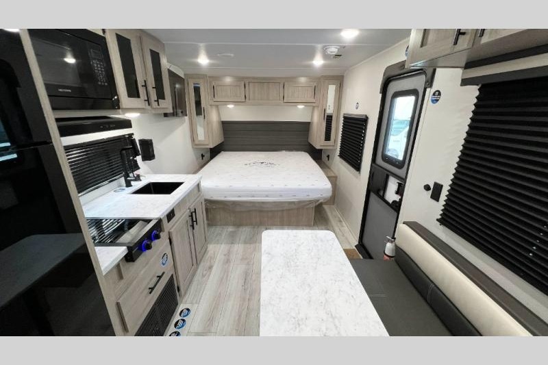 2026 East to West Della Terra 250QB- Jackson RV Rental