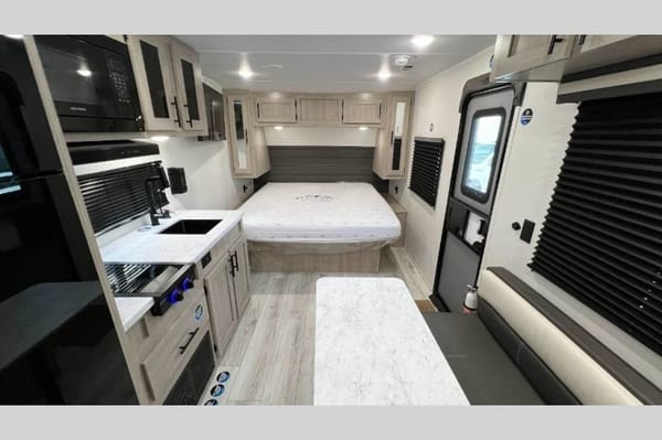 2026 East to West Della Terra 250QB- Jackson RV Rental