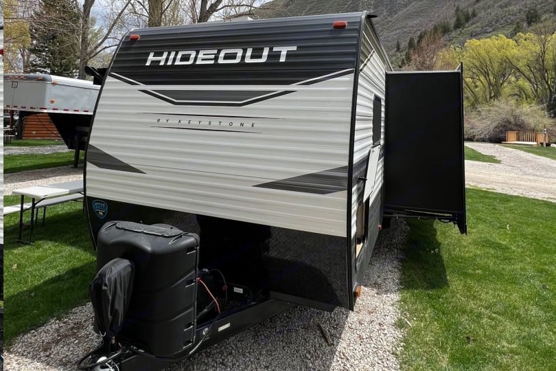 2023 Keystone Hidout Travel Trailer