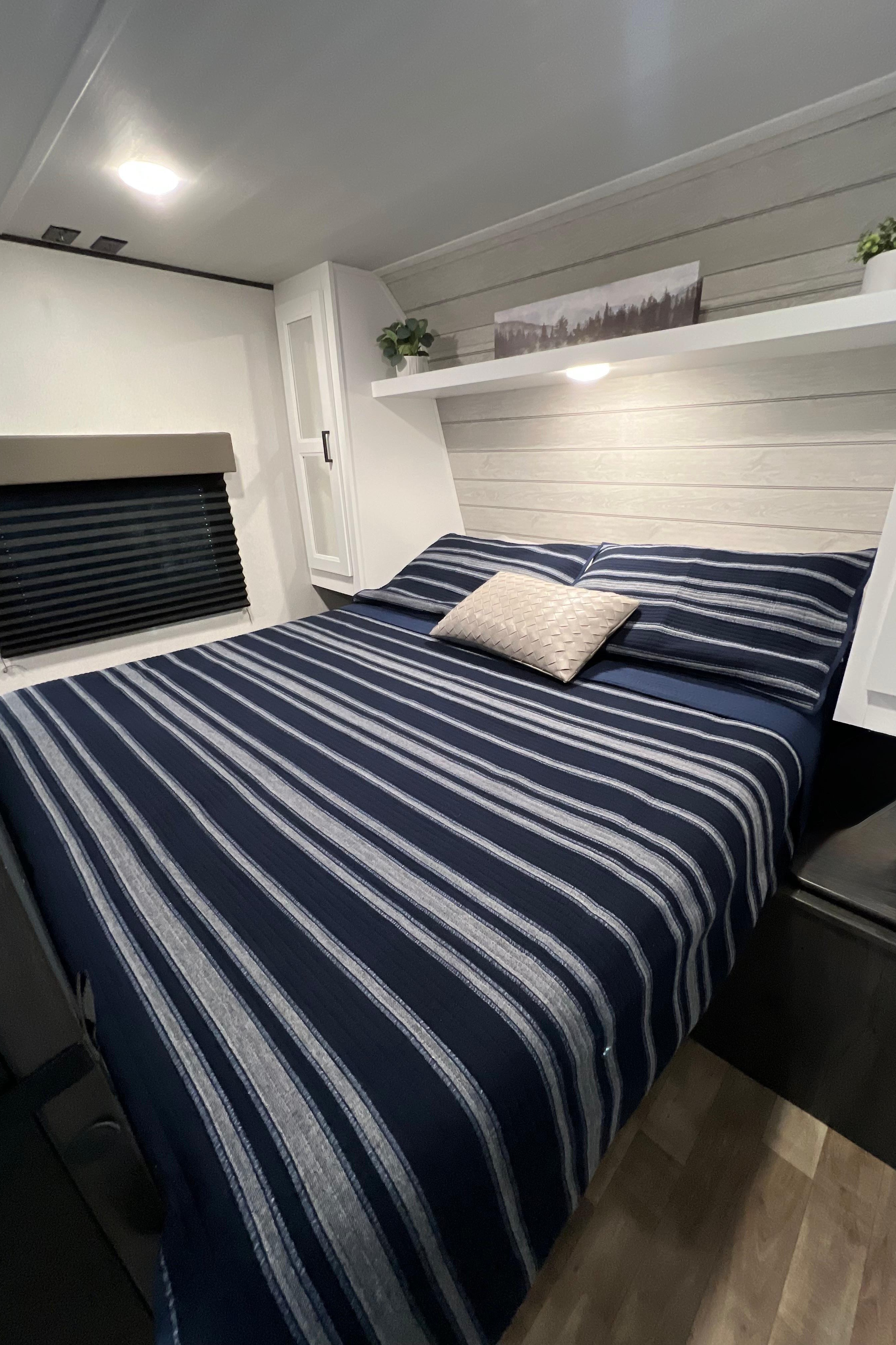 2023 Keystone Hidout Travel Trailer