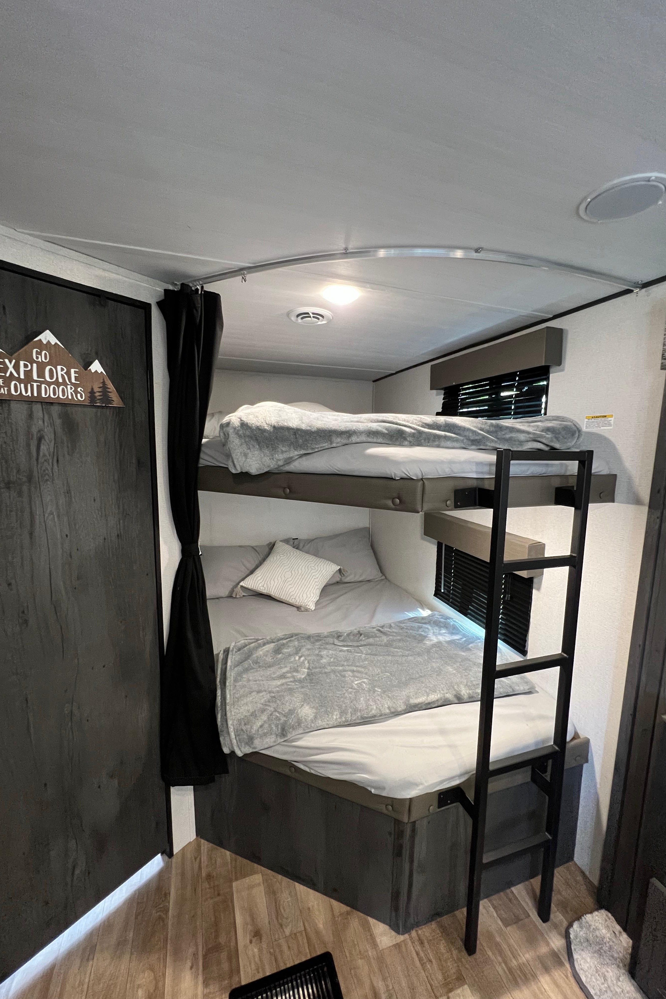 2023 Keystone Hidout Travel Trailer