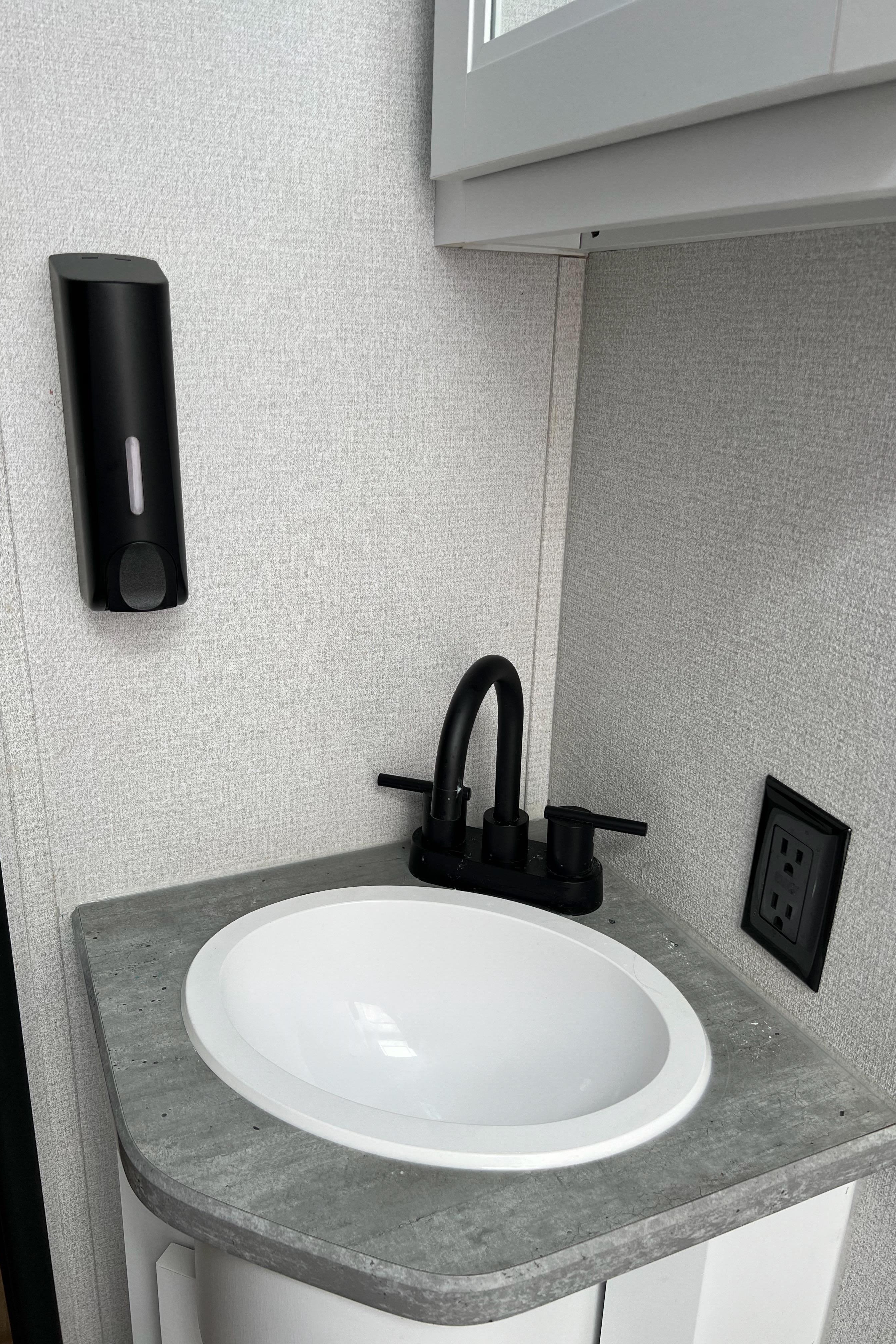 2023 Keystone Hidout Travel Trailer