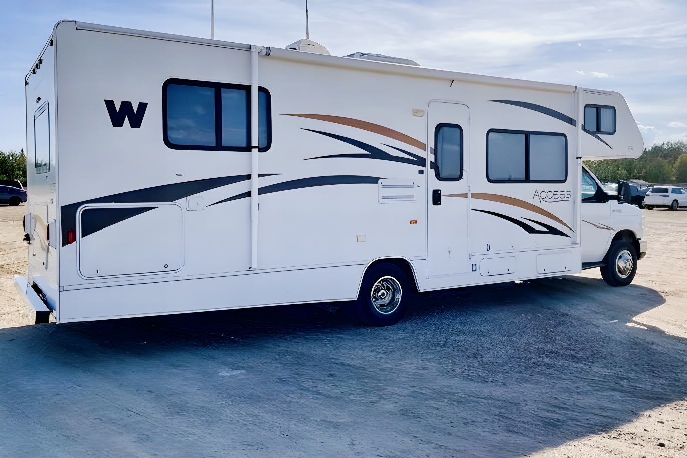 Maurice / Winnebago Access 29t