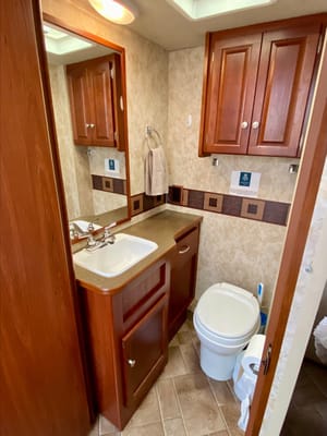 Maurice / Winnebago Access 29t