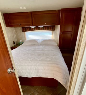 Maurice / Winnebago Access 29t