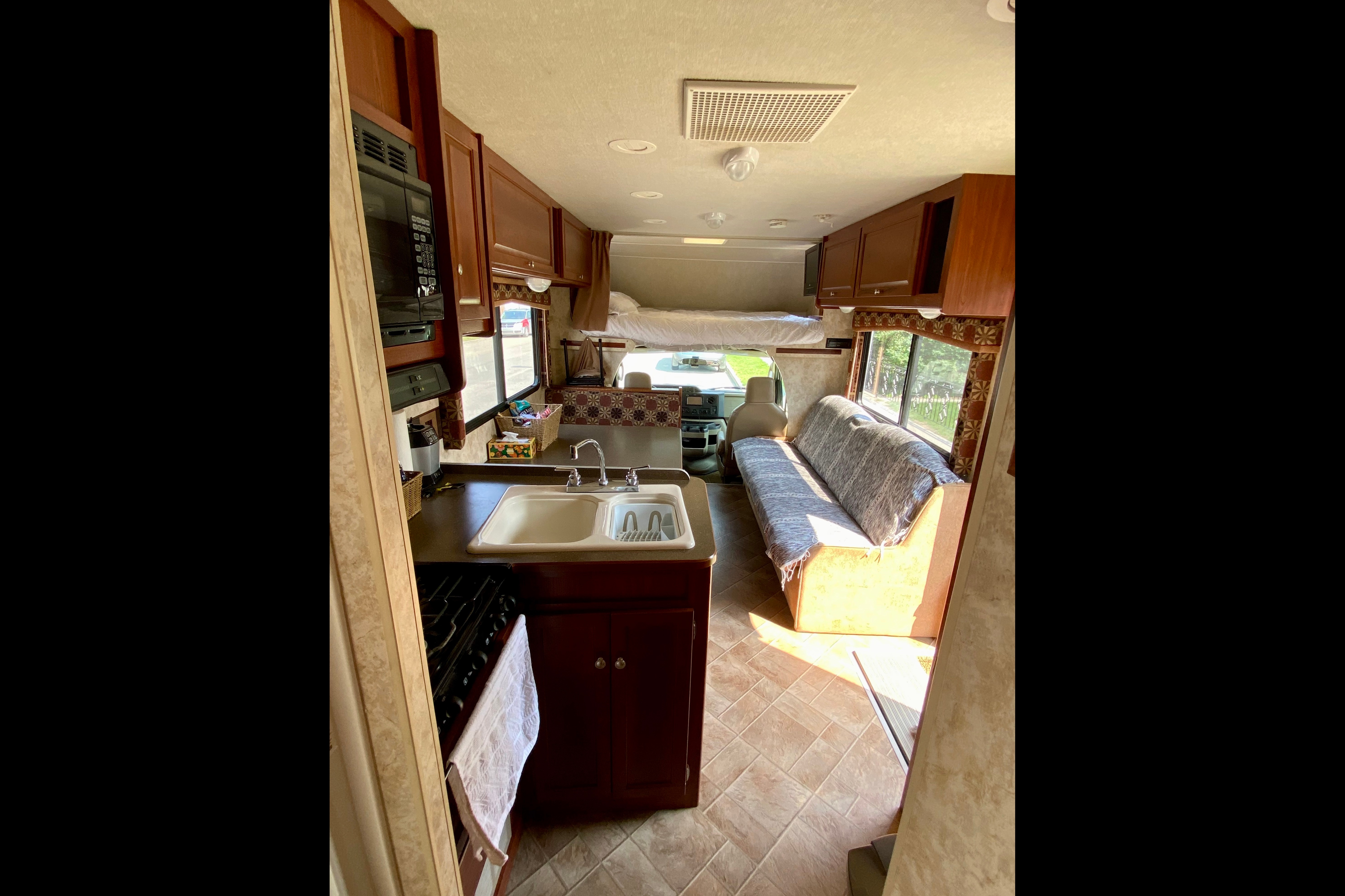 Maurice / Winnebago Access 29t