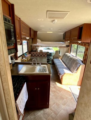 Maurice / Winnebago Access 29t