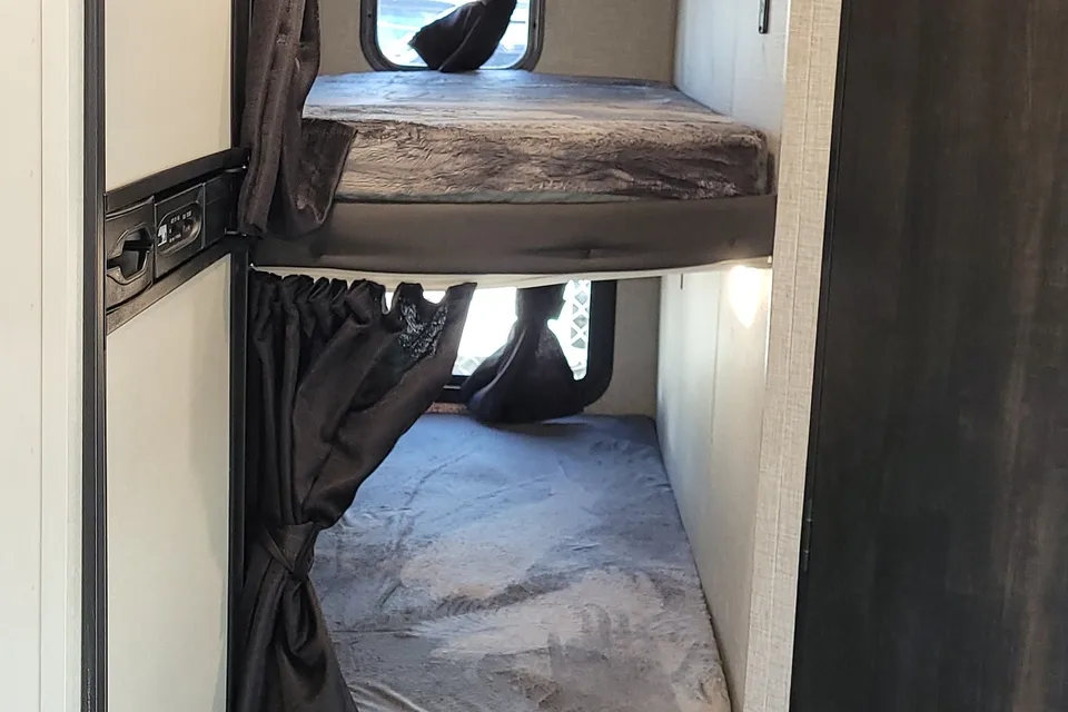 2022 Jay Flight SLX 8 | 224BHW