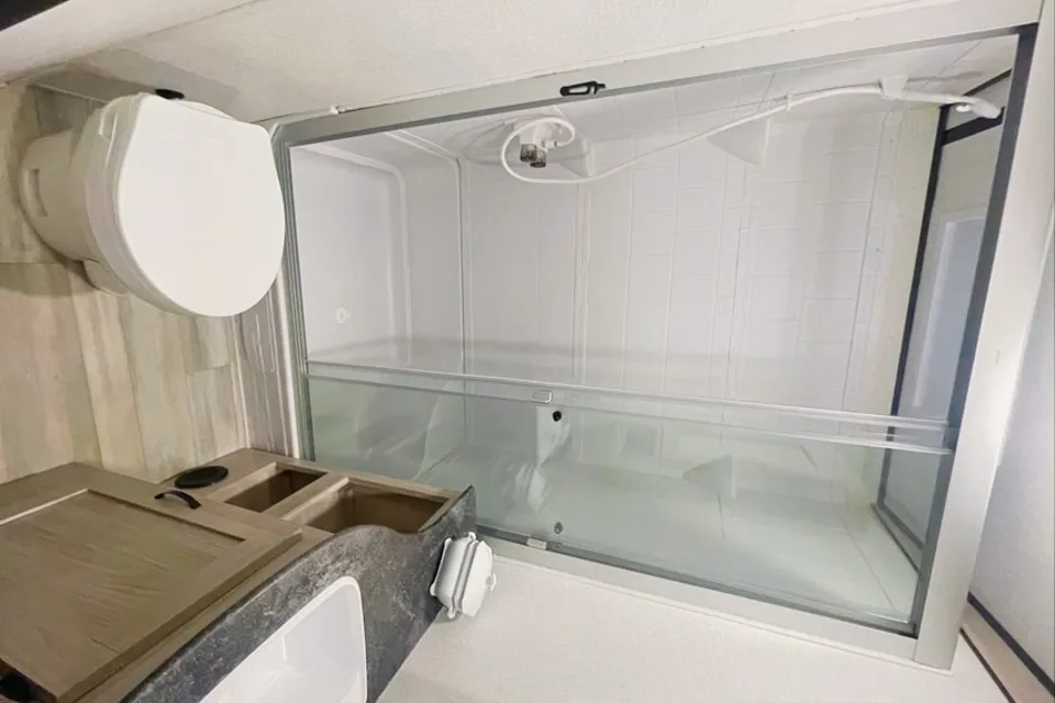 Brock's and Rhiannon’s Cozy Coachmen Northern Sprit  Travel Trailer