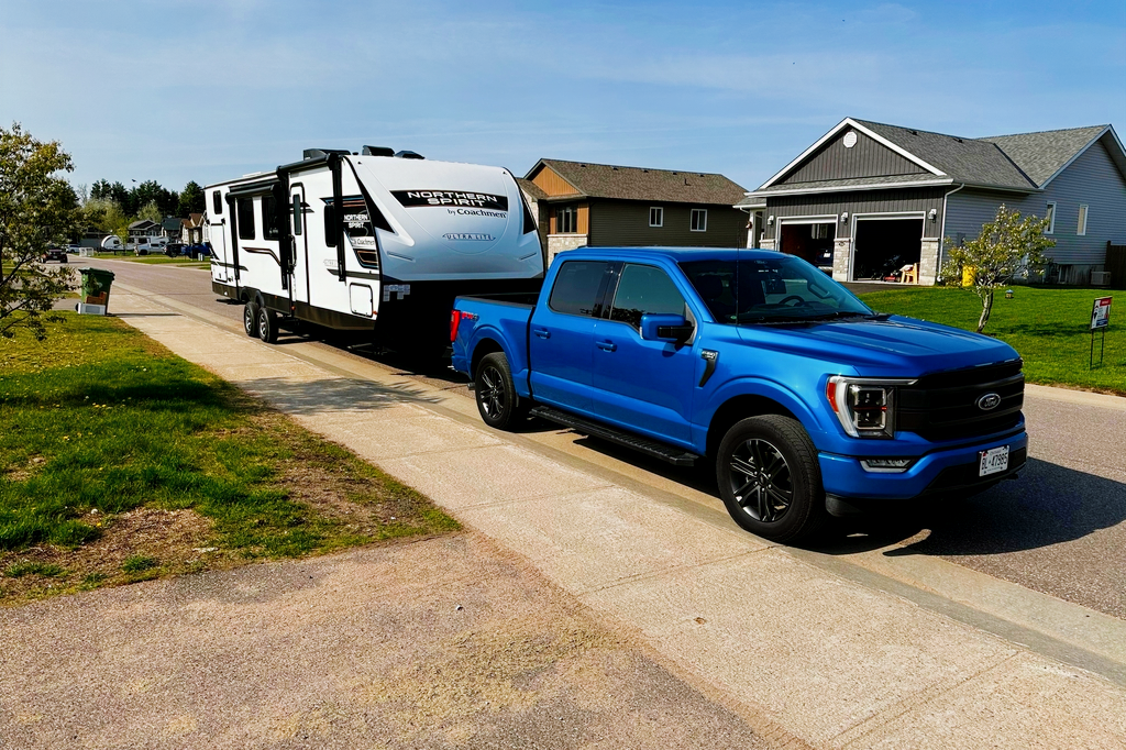 Brock's and Rhiannon’s Cozy Coachmen Northern Sprit  Travel Trailer