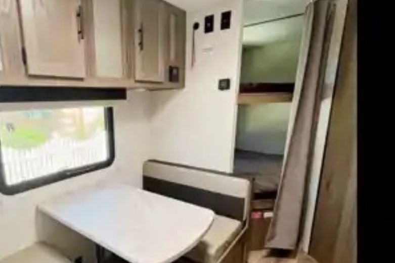 Bunkhaus-Boden Travel Trailer Gulf Stream 2022 Ameri-lite 197BH(Easy to Tow/Family Bunkhouse)