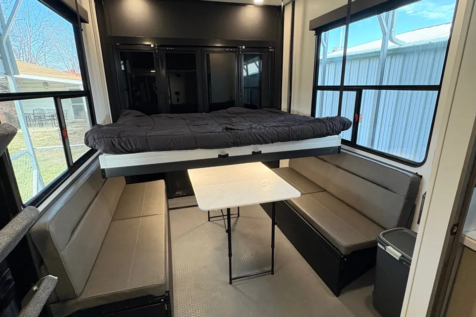 David's Grand Design 41G Momentum Fifth Wheel