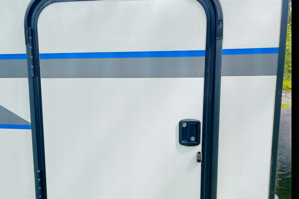 A & K - Dutchmen Kodiak Cub 175bh Travel Trailer