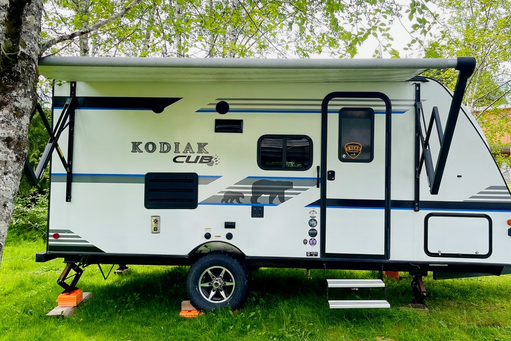 A & K - Dutchmen Kodiak Cub 175bh Travel Trailer