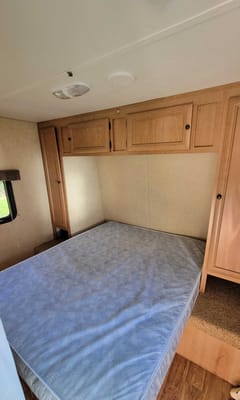 Michael 's Layton 264B Skycat Travel Trailer