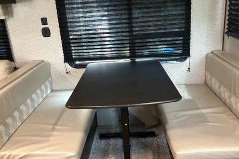 Caravana de Koch Keystone 280bh Travel Trailer