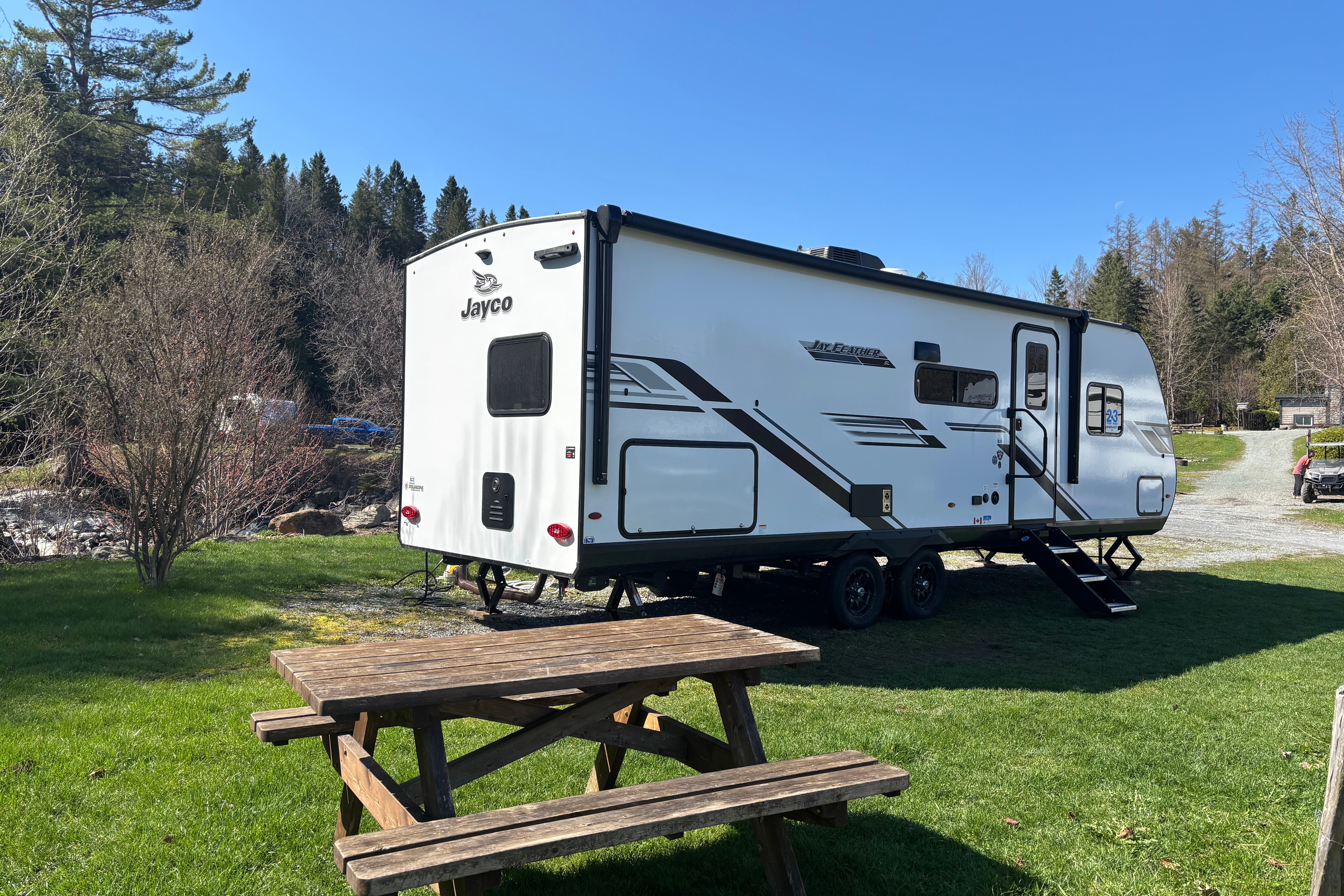 Jay Jay Prêt-à-Camper | Roulotte familiale livrée au camping