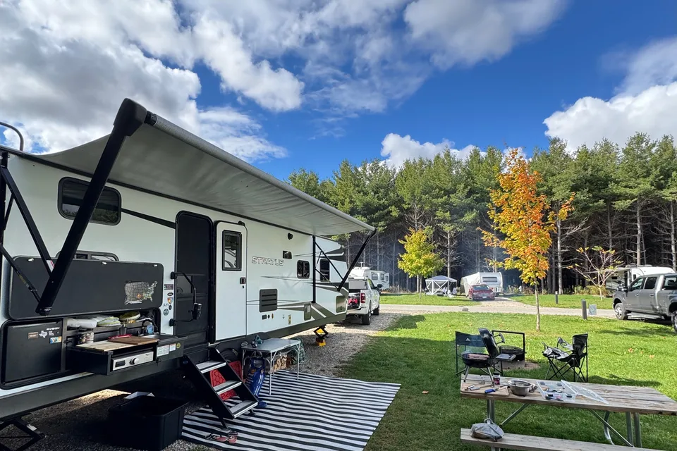 Daniel's Venture Stratus Travel Trailer