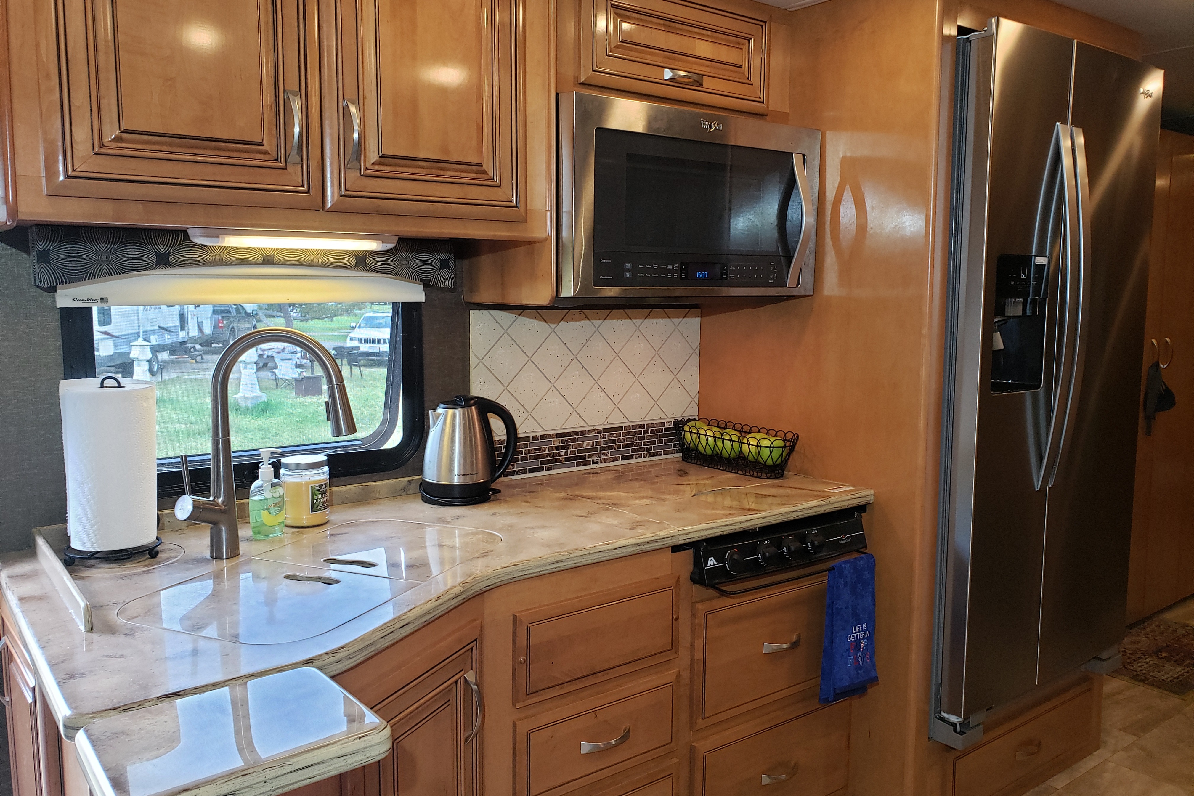 Luxury Class A Thor Challenger 37TB Bunkhouse - DELIVERY & SETUP by OWNER ONLY