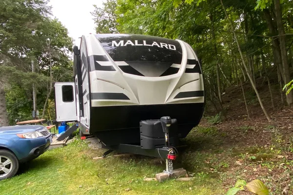 BUENAHORA's Mallard Heartland M335 Travel Trailer