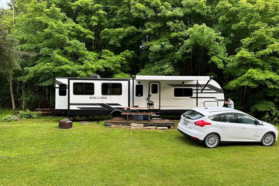 BUENAHORA's Mallard Heartland M335 Travel Trailer