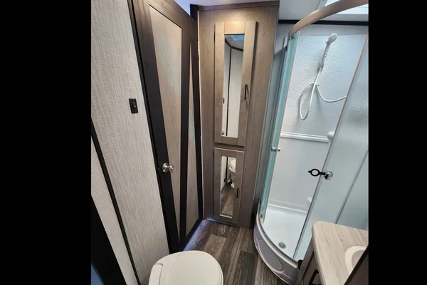 BUENAHORA's Mallard Heartland M335 Travel Trailer
