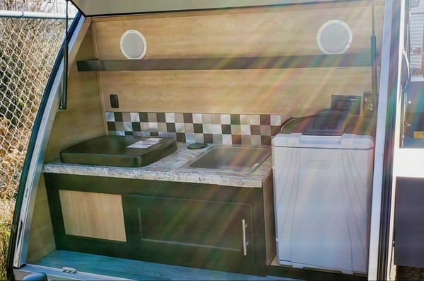 Braxton Creek 10HD Teardrop Trailer
