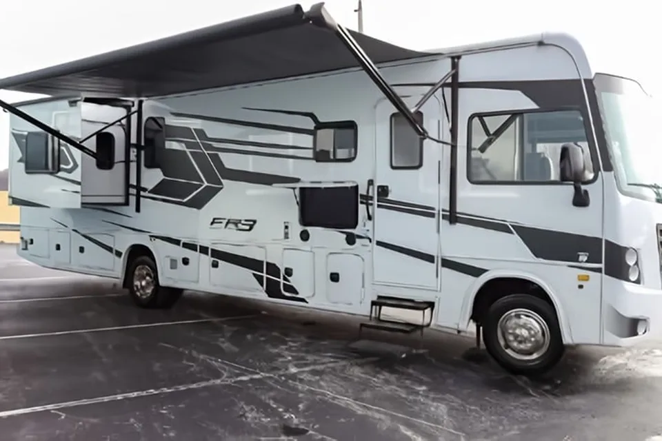Forest River FR3 Class A (TOM BOY)