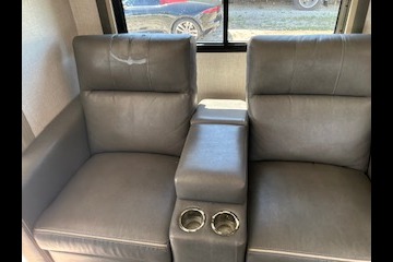 Mirada Forest River Coachmen  Class A(A-2)