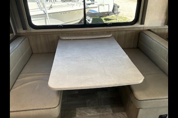 Mirada Forest River Coachmen  Class A(A-2)