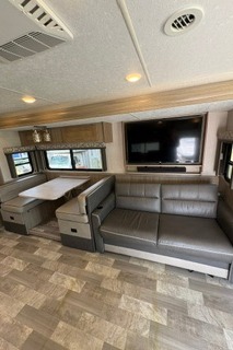 Mirada Forest River Coachmen  Class A(A-2)