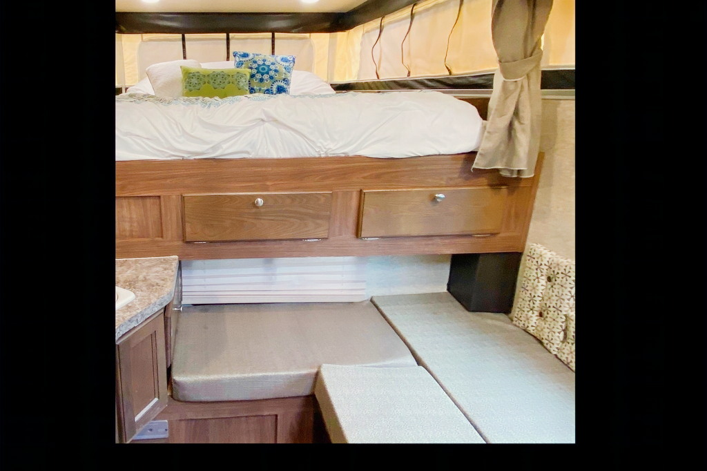 Kahrin's Palomino SS1251 backpacking edition  Truck Camper