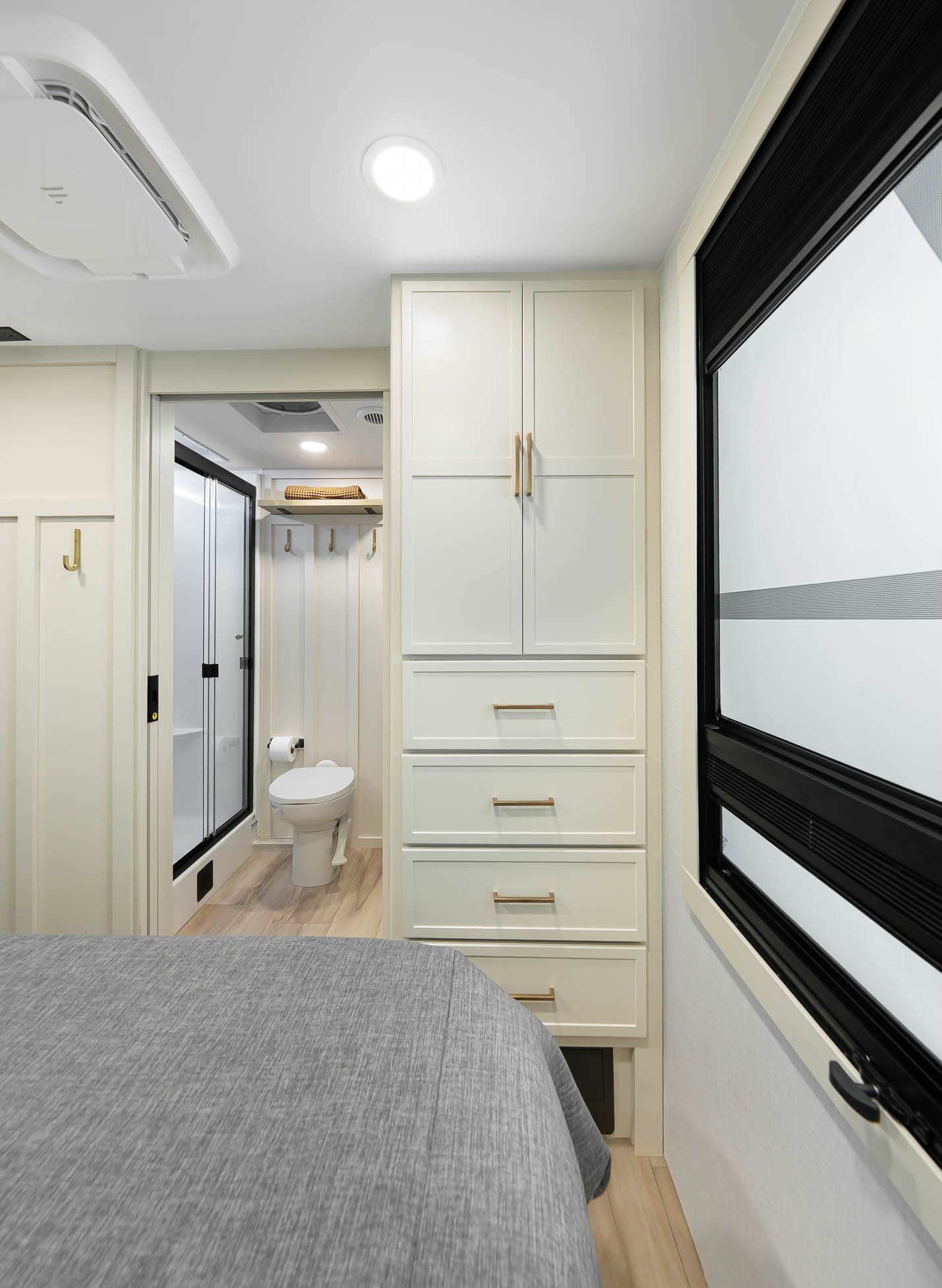Luxury Brinkley Bunkhouse Basecamp | Delivered & Setup in San Diego