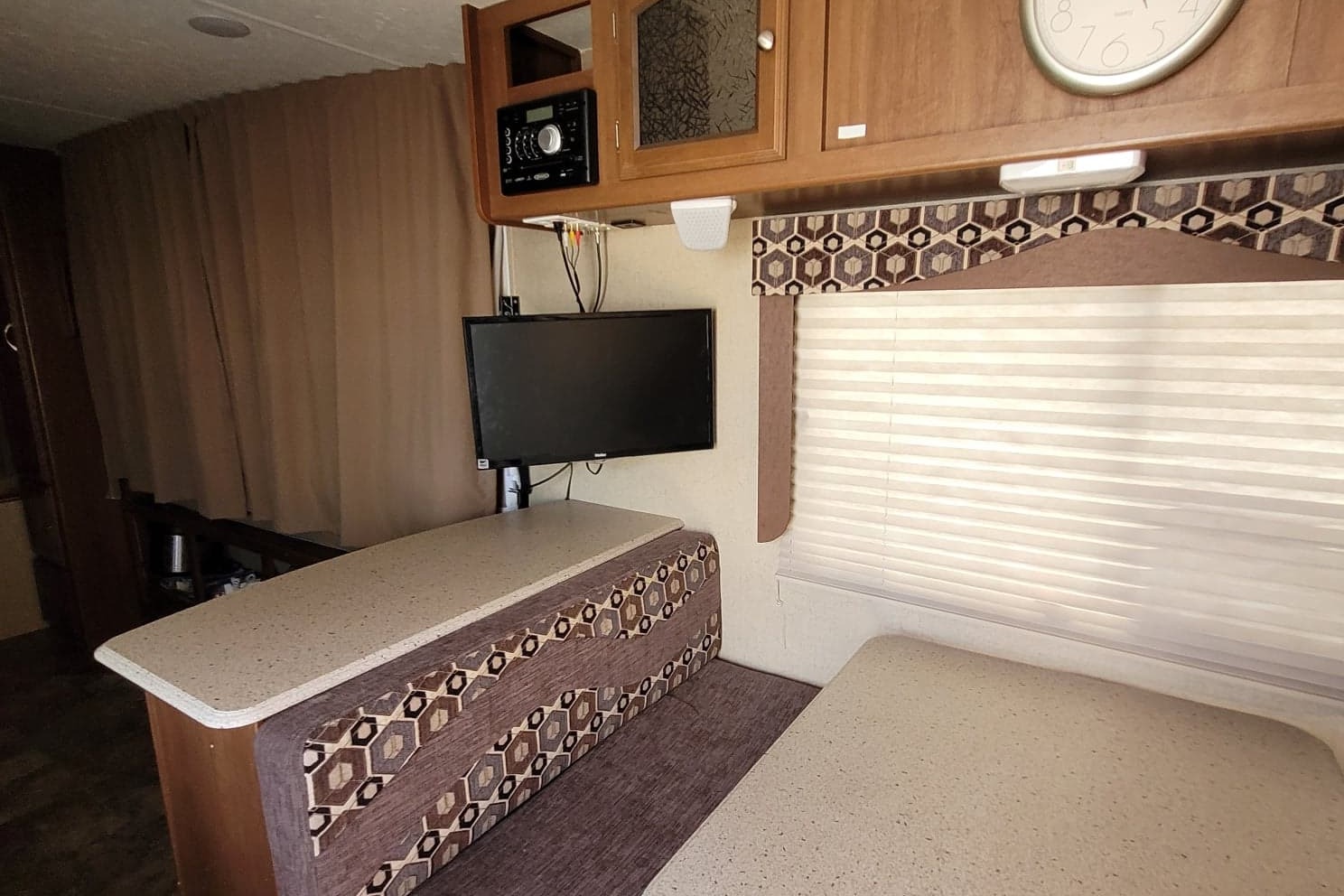 Janeth's Freedom Express Travel Trailer - Hybrid 2015 Coachmen 21 TQX