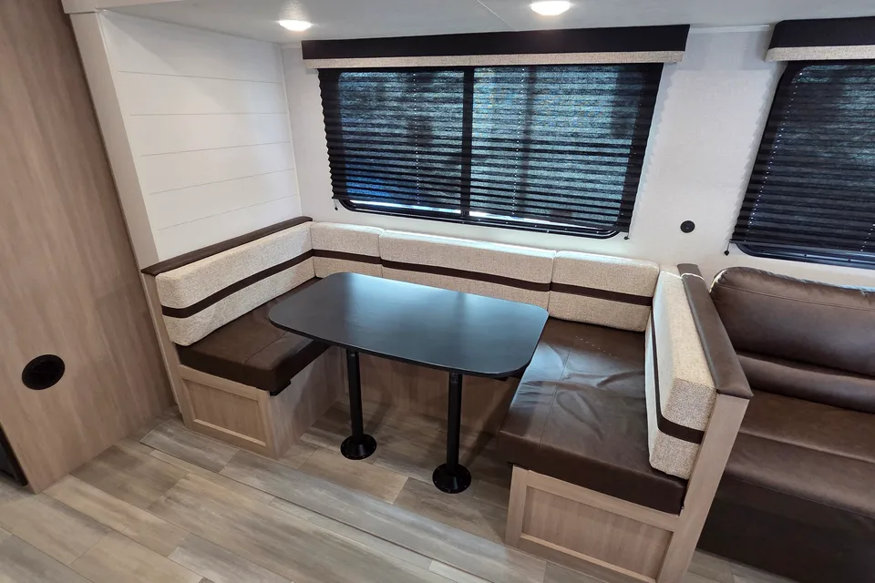 Rv Rentals Way of Life's Duel AC 2026 JAYCO Heartland Prowler (HP0132)