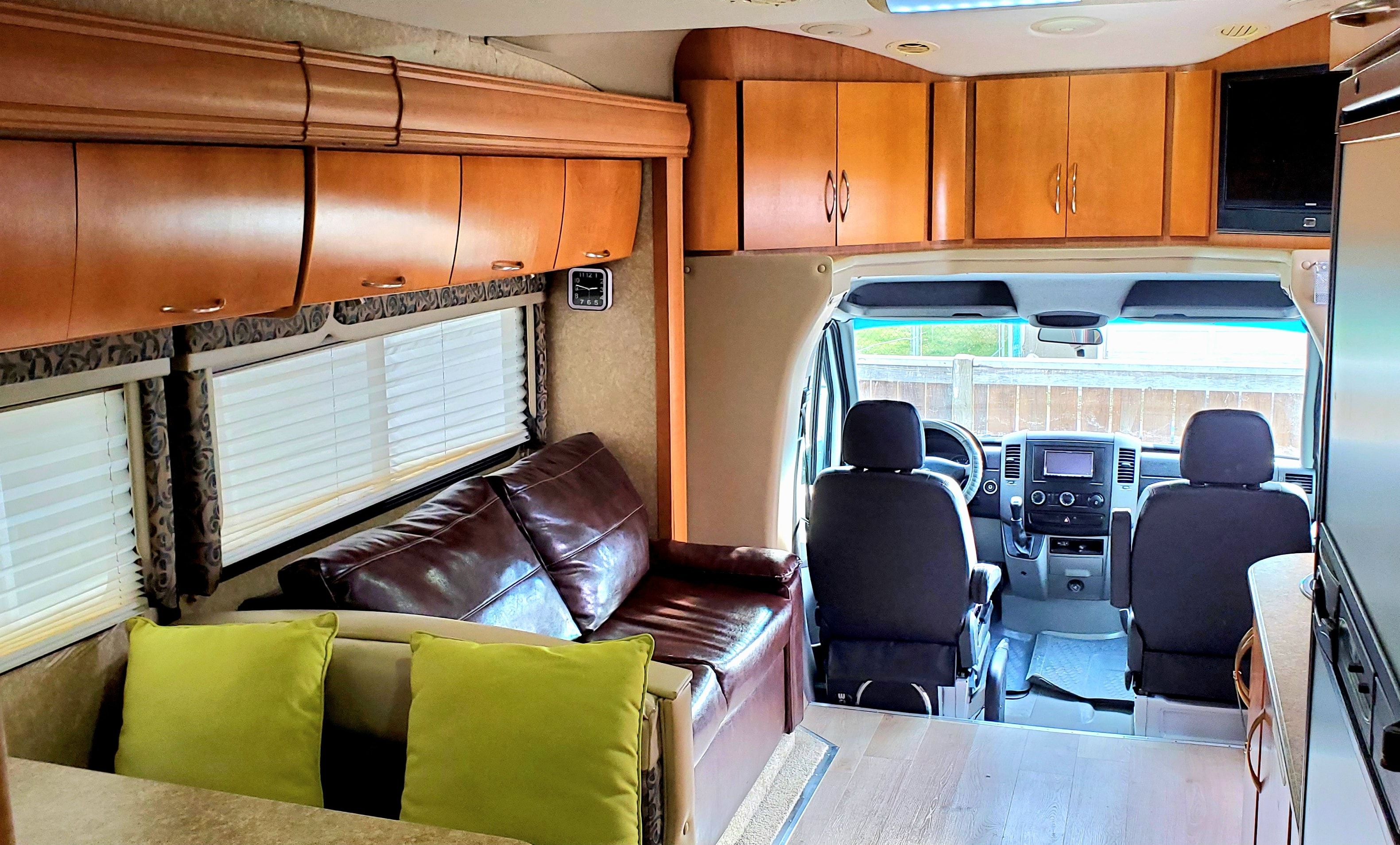 !!! MAY SPECIAL OFFER !!! Mercedes  Sprinter " Dorado" Class C