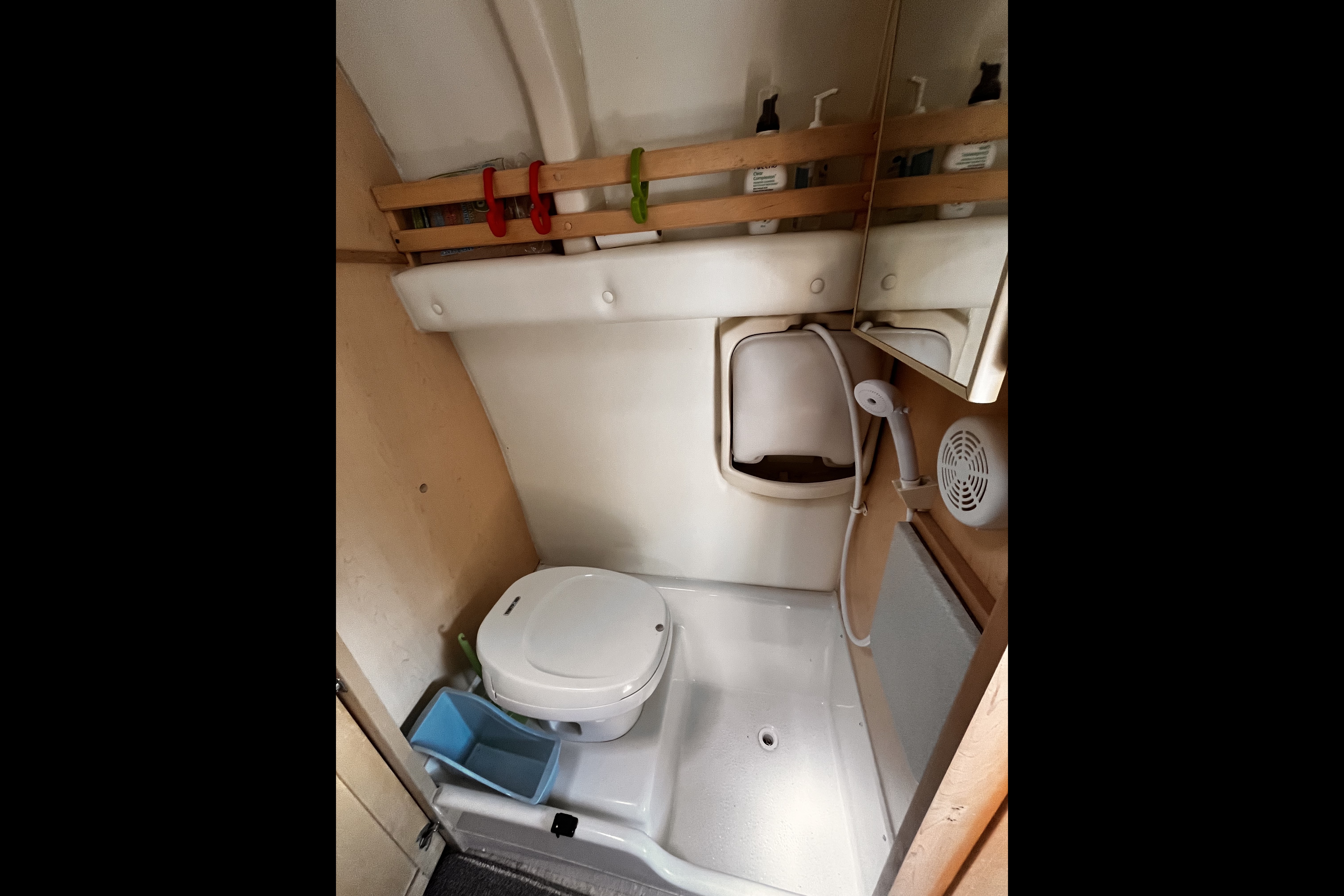 Stella Leisure Travel Van