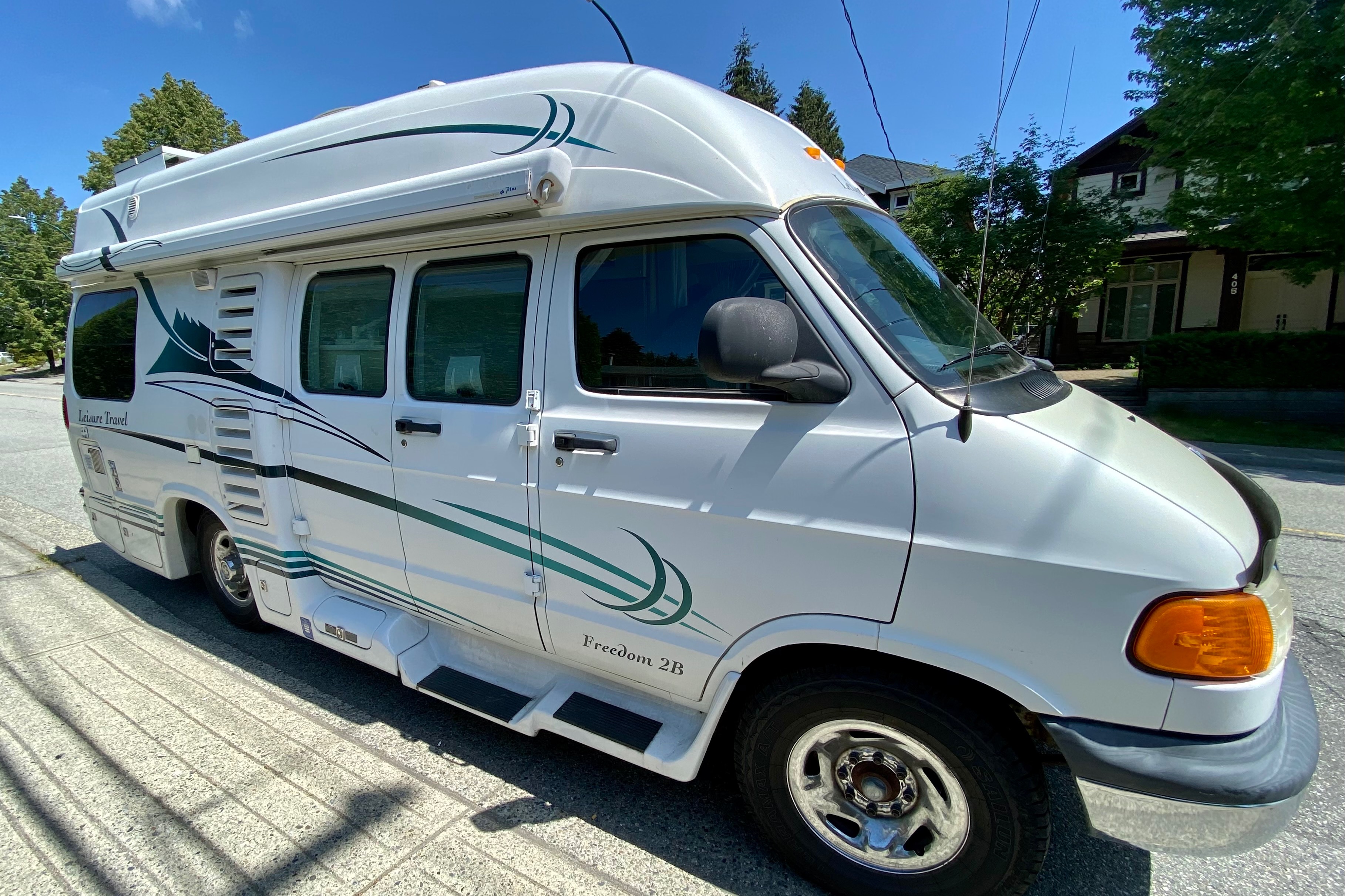 Stella Leisure Travel Van
