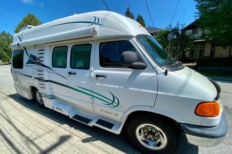 Stella Leisure Travel Van