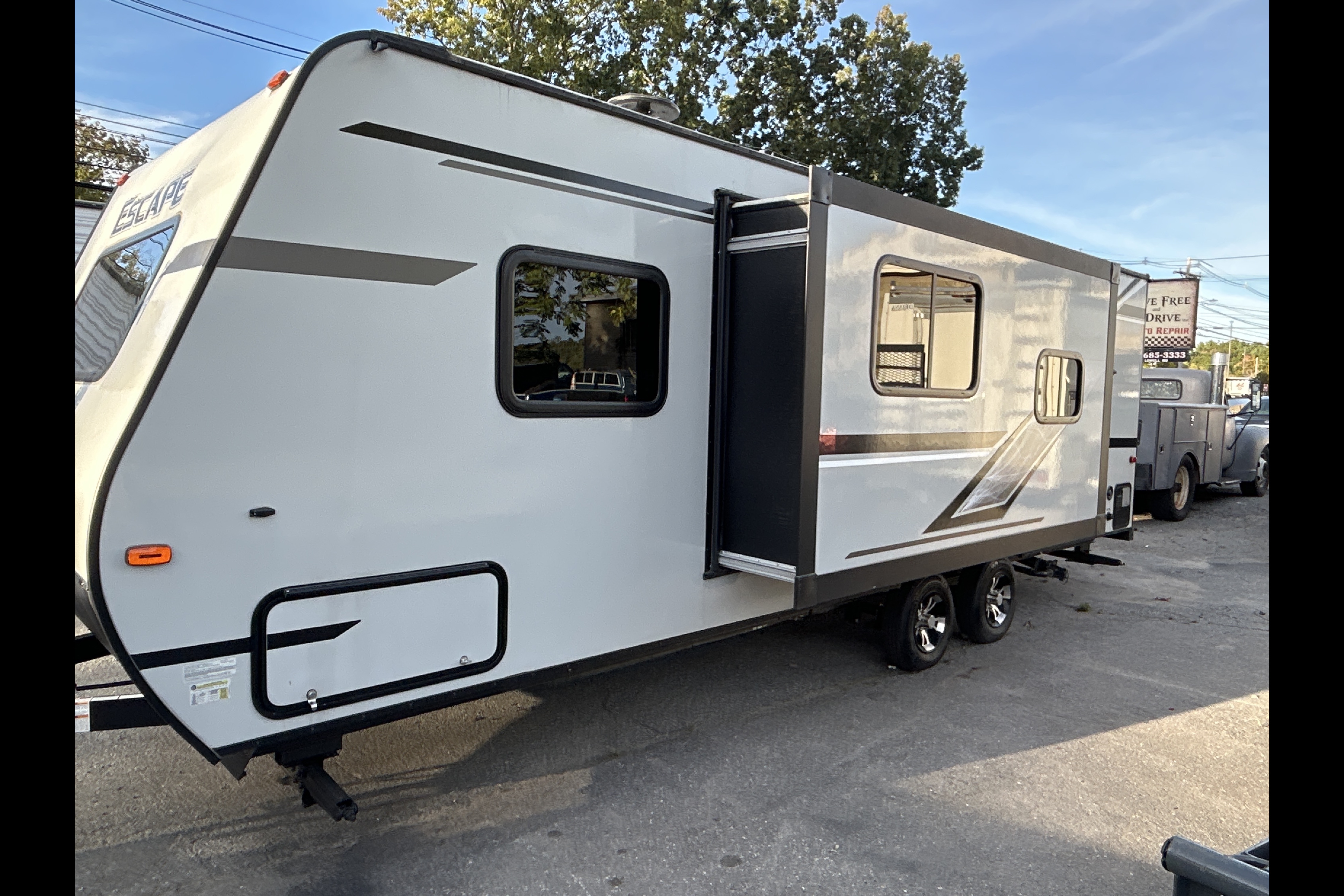 Comfy KZ Escape E231BH Travel Trailer