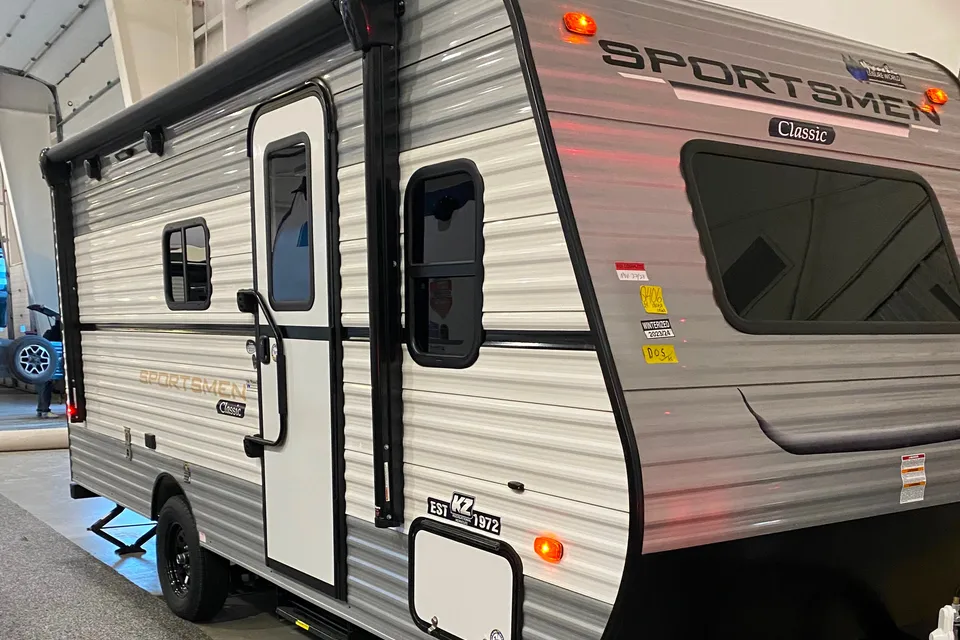 Khurram's KZ Sportsmen Classic 180BH Travel Trailer