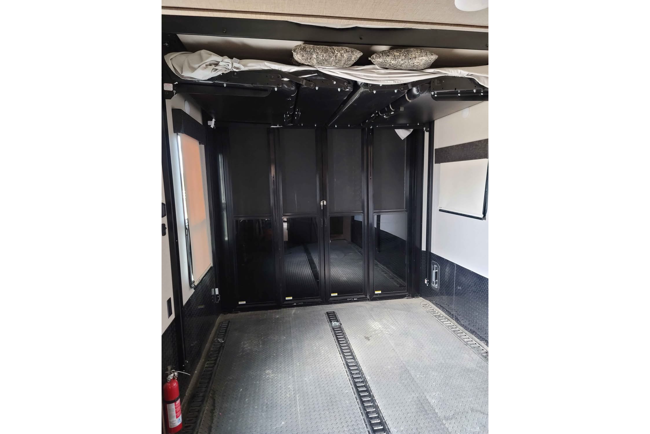 Kevin's KZ 4013TK Toy Hauler
