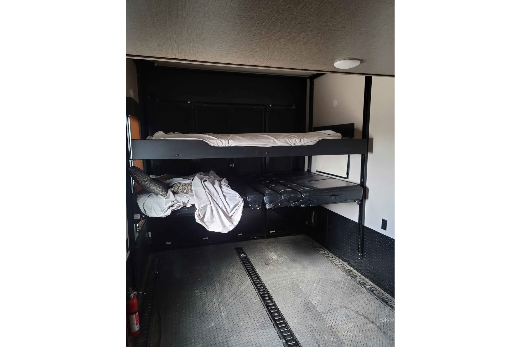 Kevin's KZ 4013TK Toy Hauler
