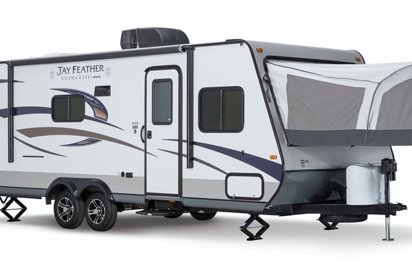 Elderado's Jay Feather X23F Travel Trailer