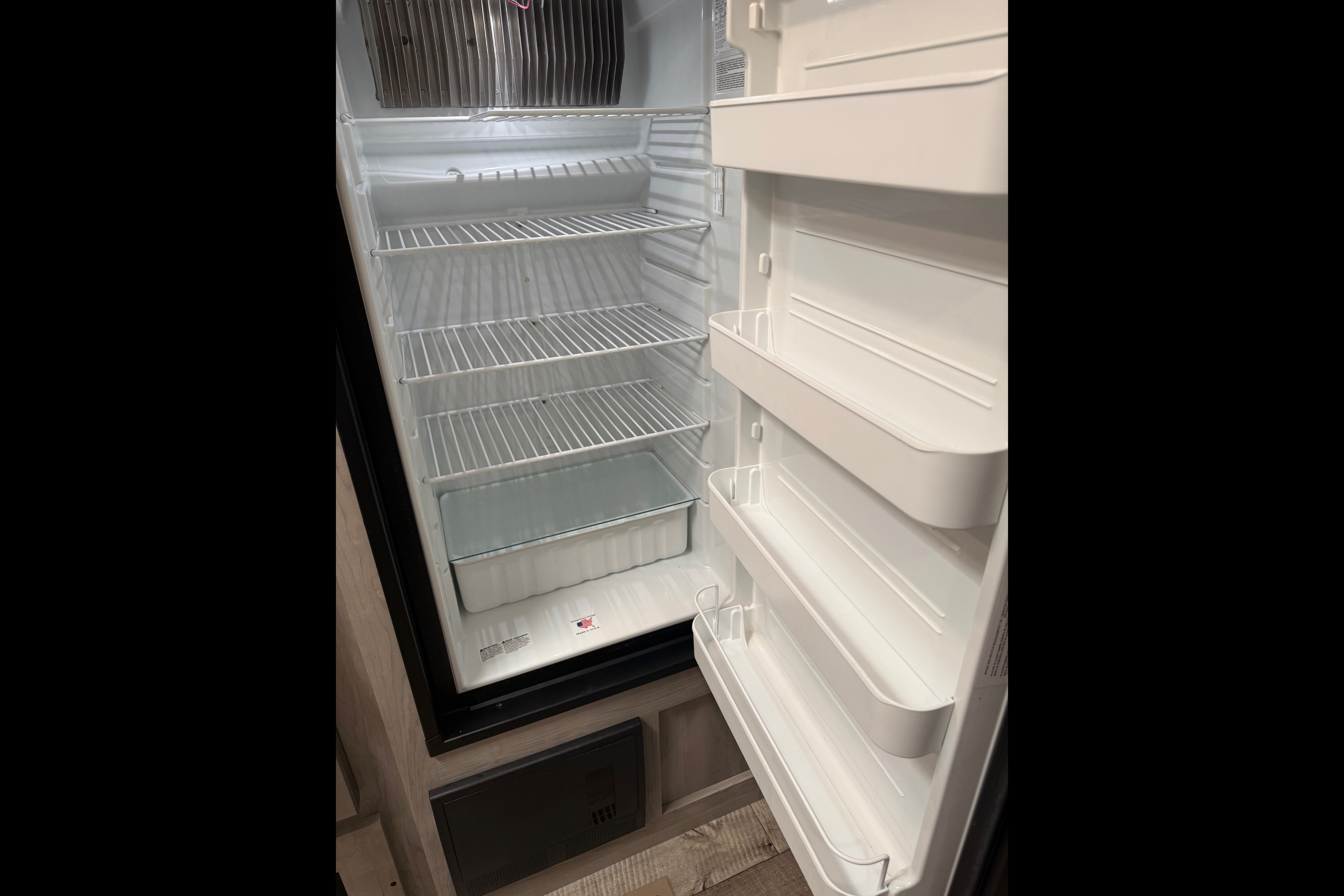 Clean 33’ KZ Connect Travel Trailer