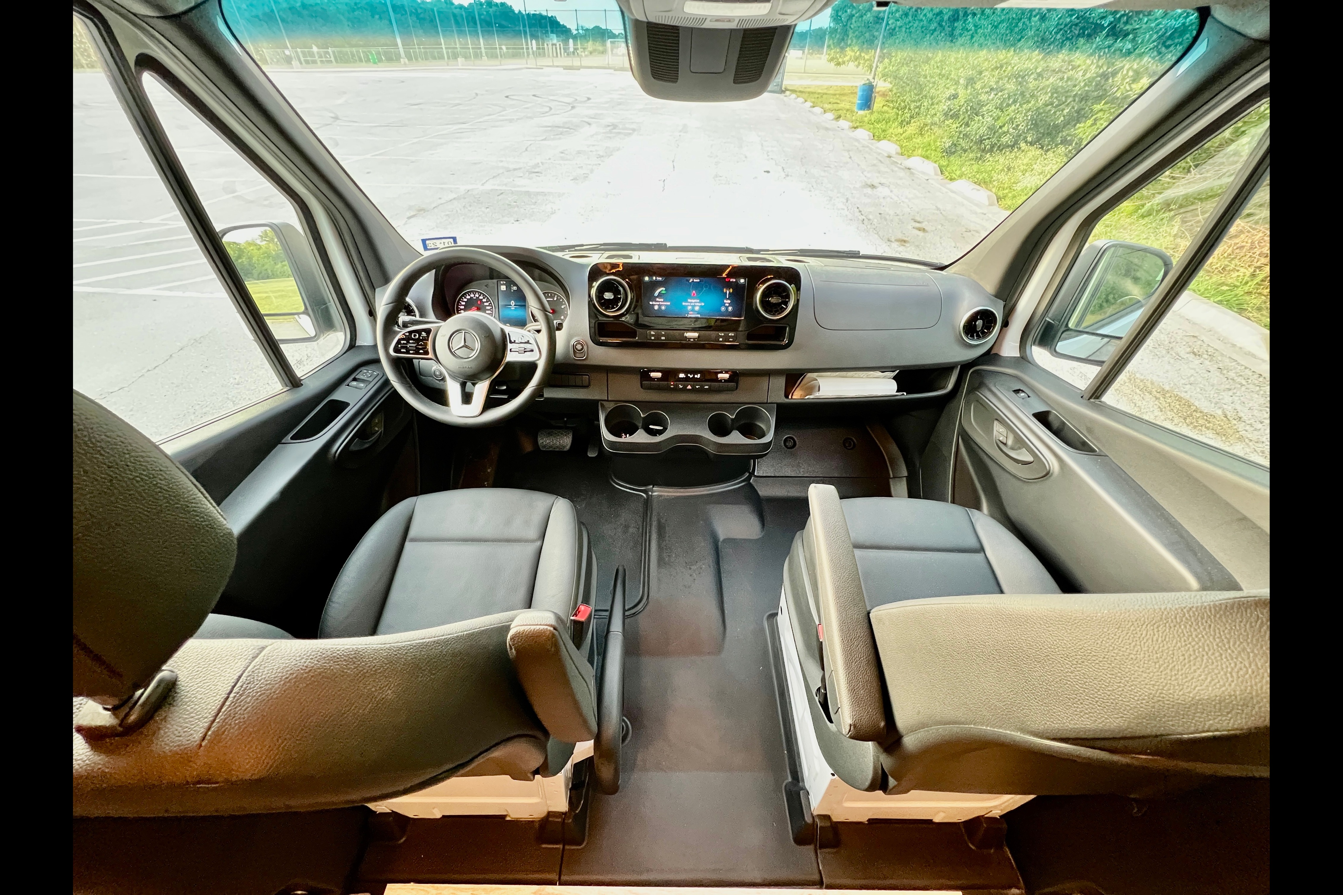 BookOnlyVans presents Vanna White a New 2021 Mercedes-Benz Sprinter 2500 170