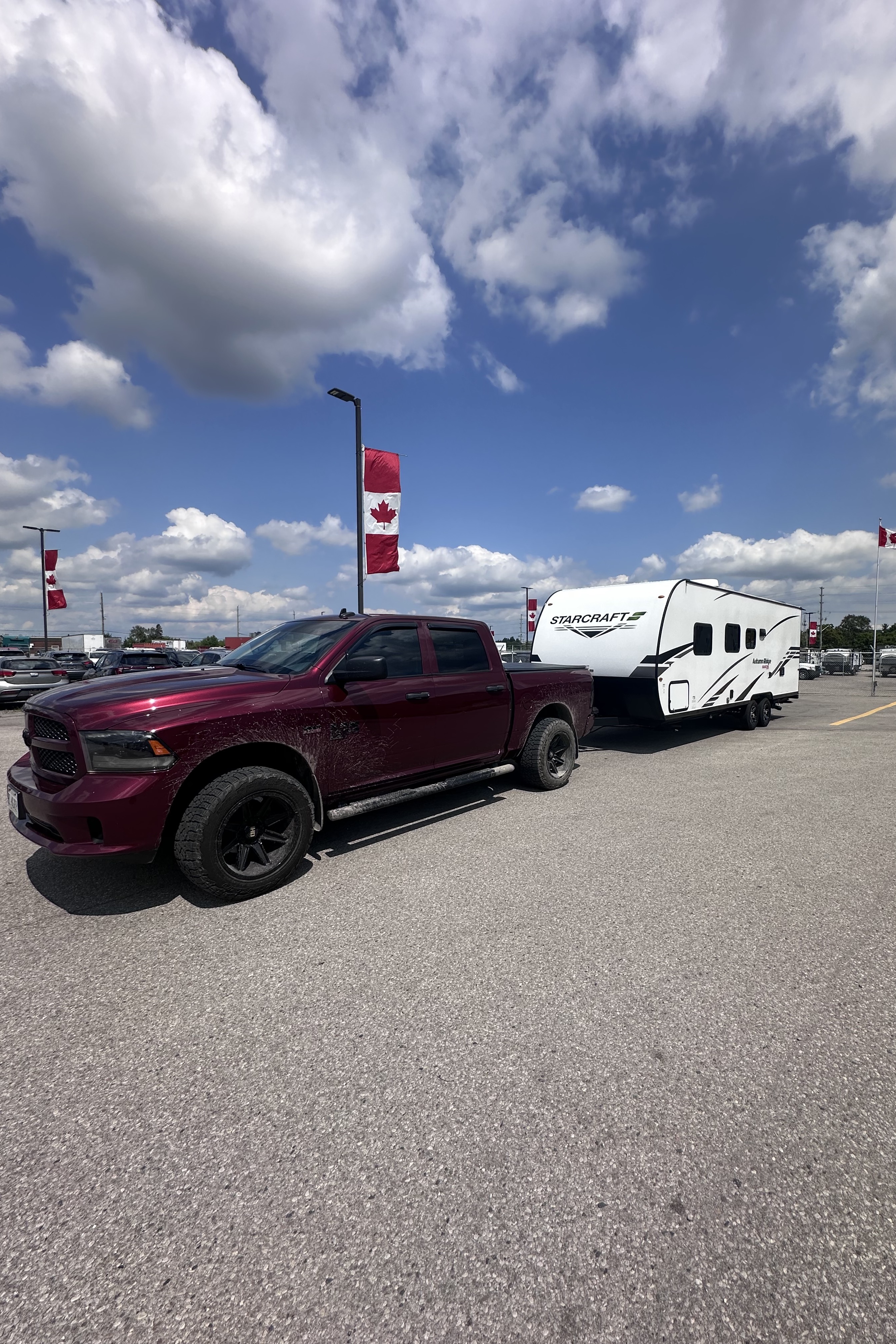 The Smith’s Starcraft 26bh Travel Trailer